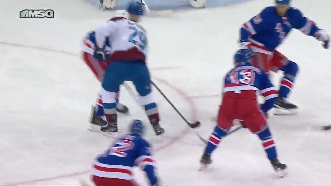 Top3 Après Jujhar Khaira, Jacob Trouba démolit Nathan MacKinnon