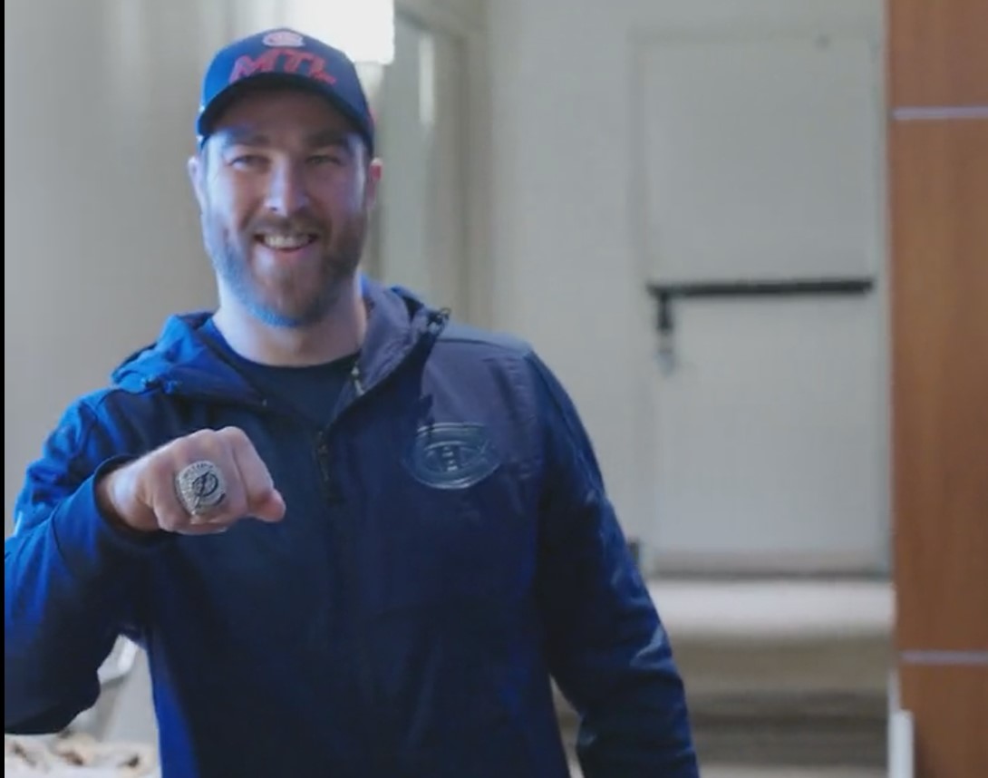 David Savard a reçu sa bague de la Coupe Stanley