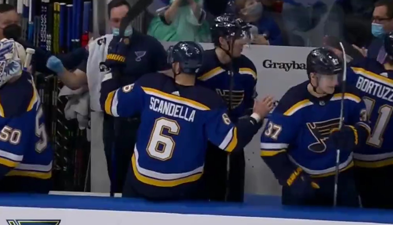 Top-3 : Les Blues battent les Stars dans la dernière minute