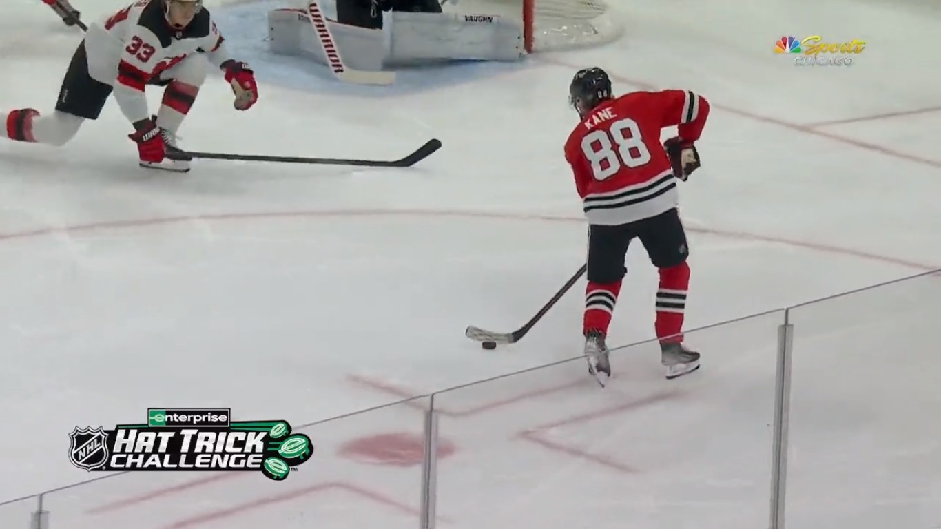 Top-3 : Patrick Kane et Brandon Hagel récoltent un tour du chapeau face au New Jersey
