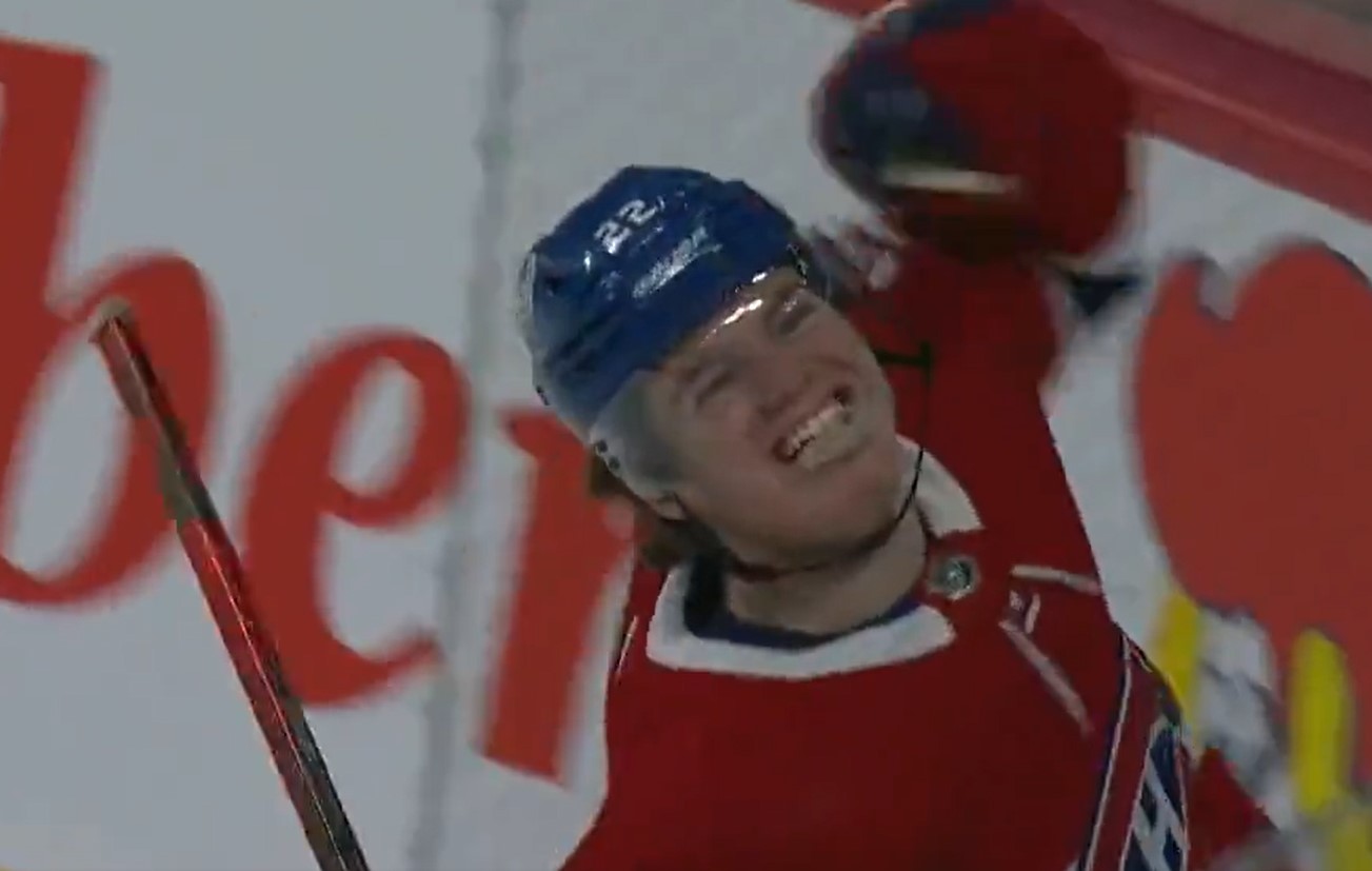 Martin St-Louis veut garder Cole Caufield avec le grand club