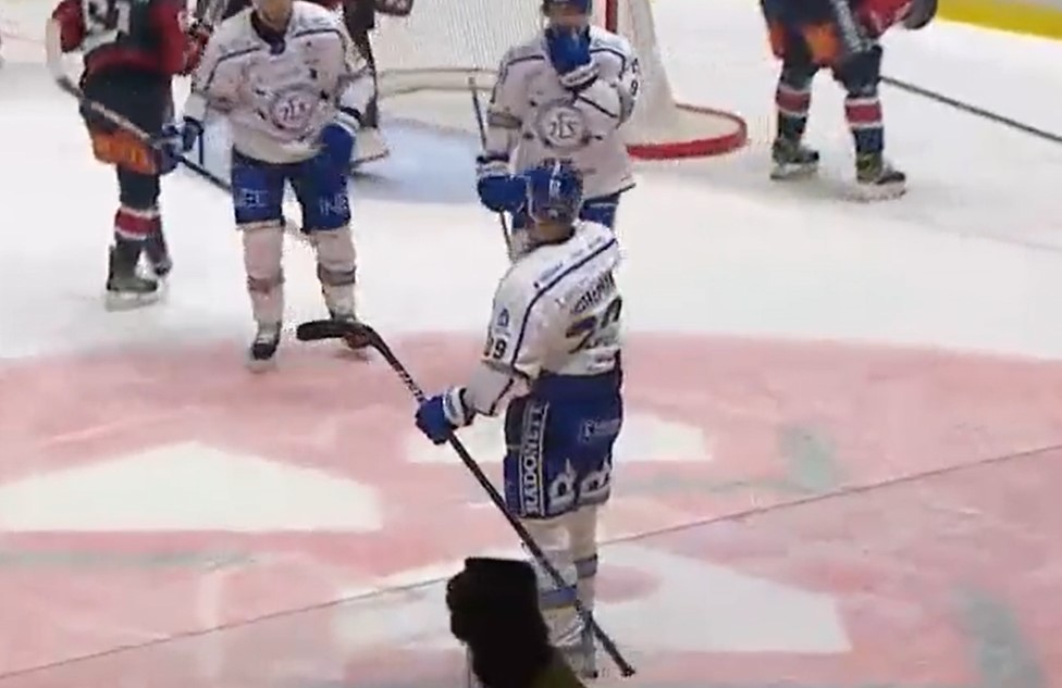 L'entraîneur d'Emil Heineman voit du Leon Draisaitl en lui