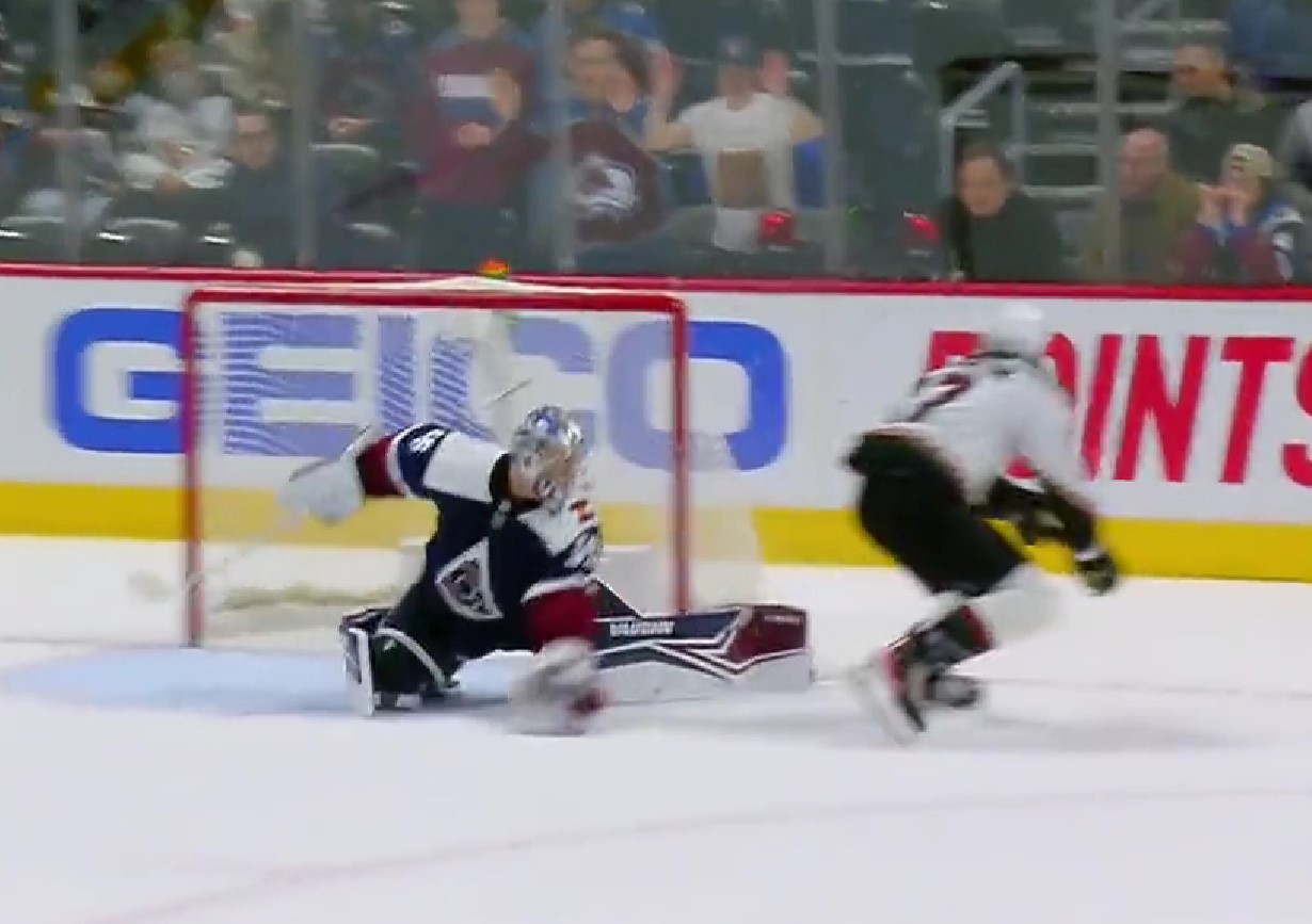 Top-5 : Les Coyotes mettent fin à la série de victoire à domicile de l'Avalanche