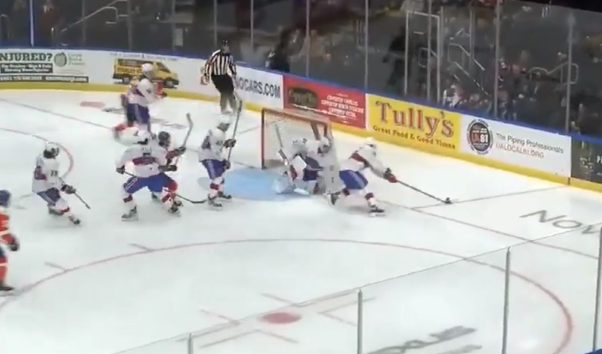 Cayden Primeau et le Rocket s'inclinent à Syracuse