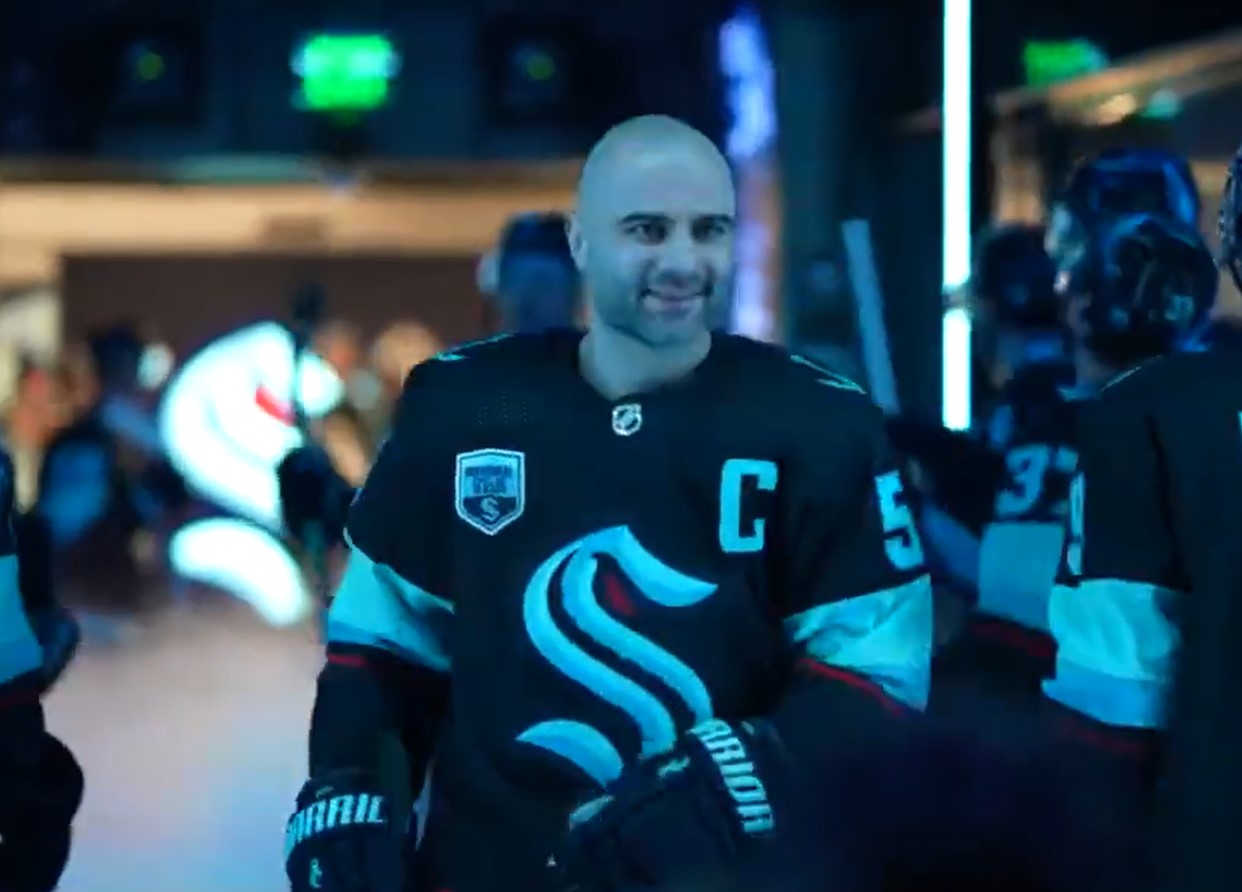 Mark Giordano échangé aux Maple Leafs