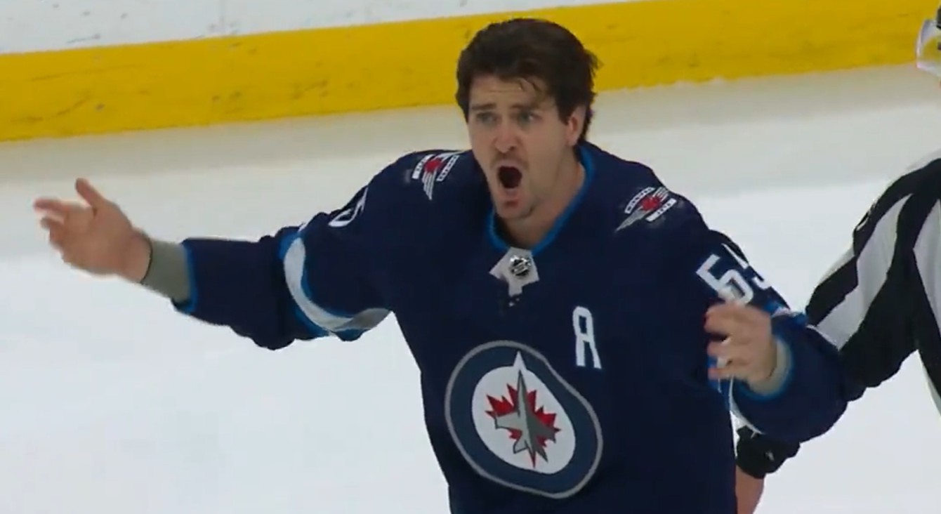 L'ancien arbitre Tim Peel n'a aucun respect pour Mark Scheifele