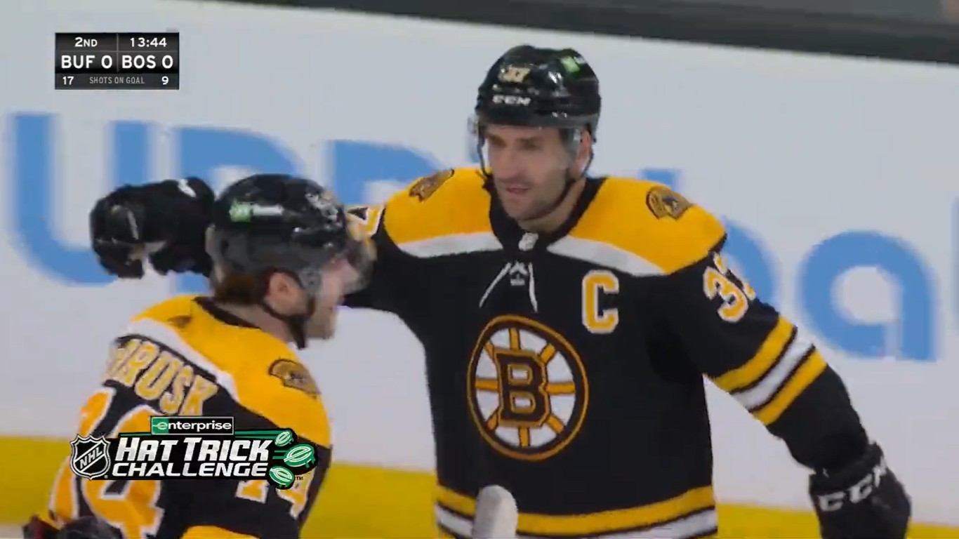 Top-5 : Tour du chapeau et 400e but de la carrière de Patrice Bergeron