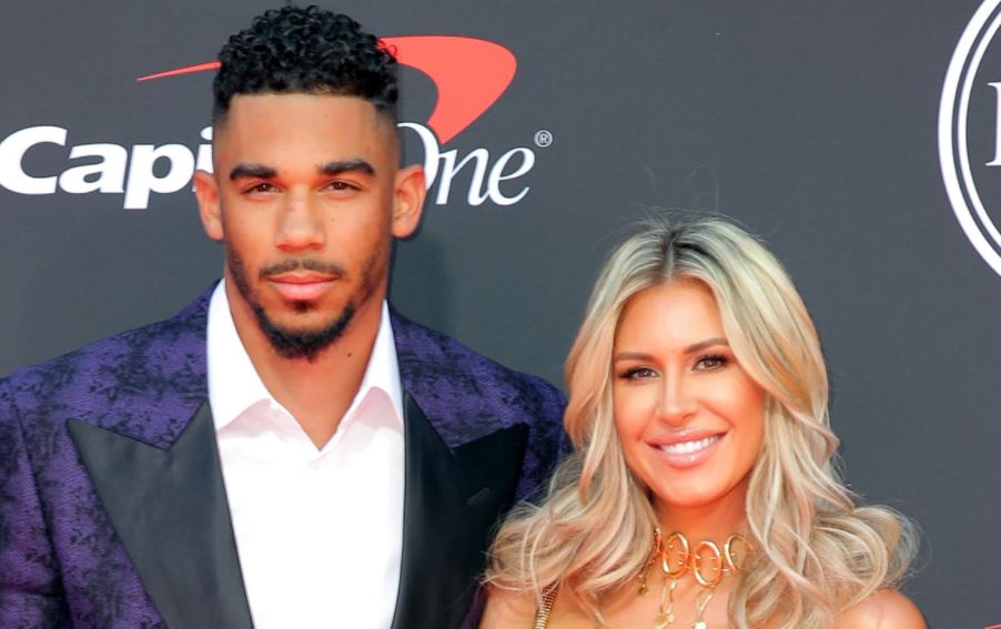 Anna Kane prétend qu'Evander Kane pourrait tuer leur enfant