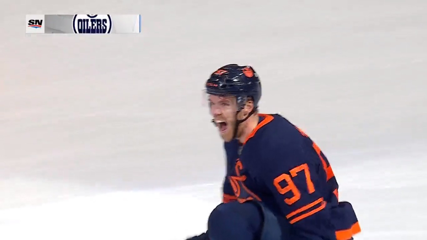 Connor McDavid et les Oilers s'occupent des Kings et passent au prochain tour