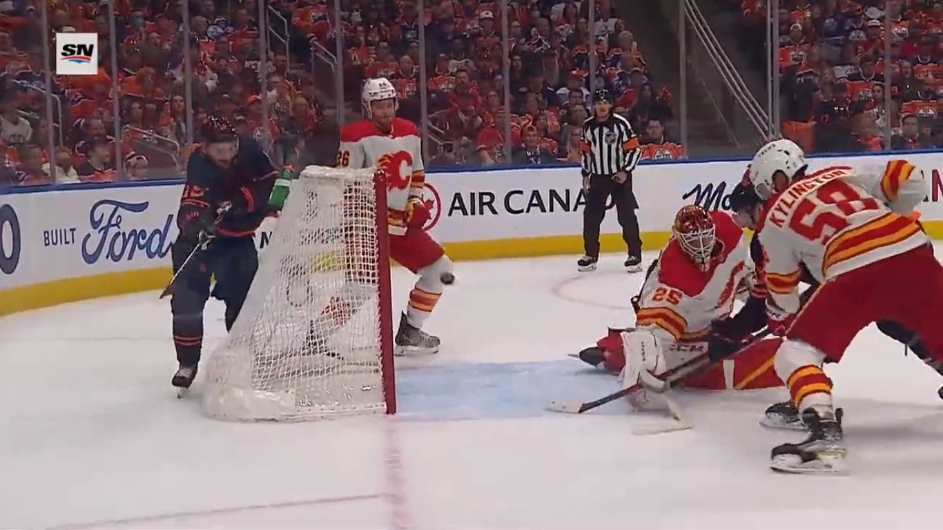 Séries en bref : Les Oilers à un match d'éliminer les Flames