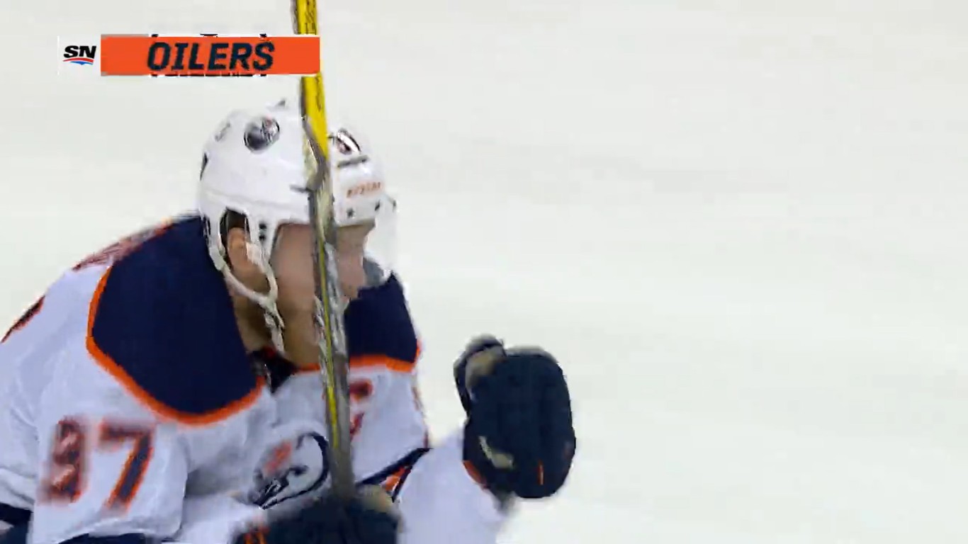 Séries en bref : Connor McDavid envoie les Flames en vacances