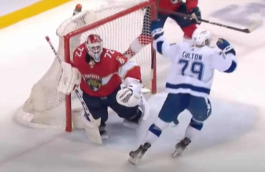 Séries en bref : le Lightning inscrit le but gagnant avec quatre secondes à faire au match