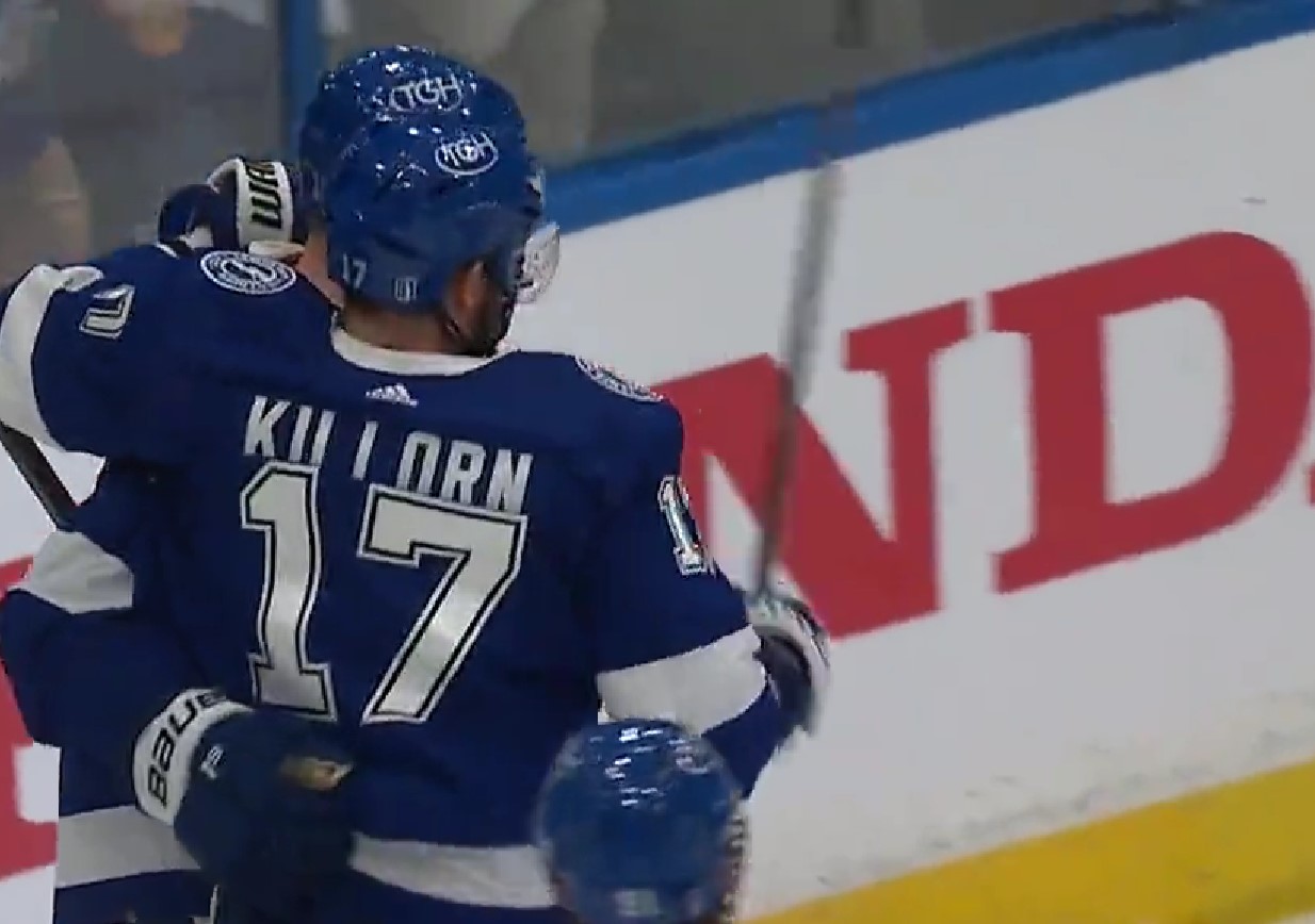 Séries en bref : le Lightning chasse Jack Campbell et égale la série à deux