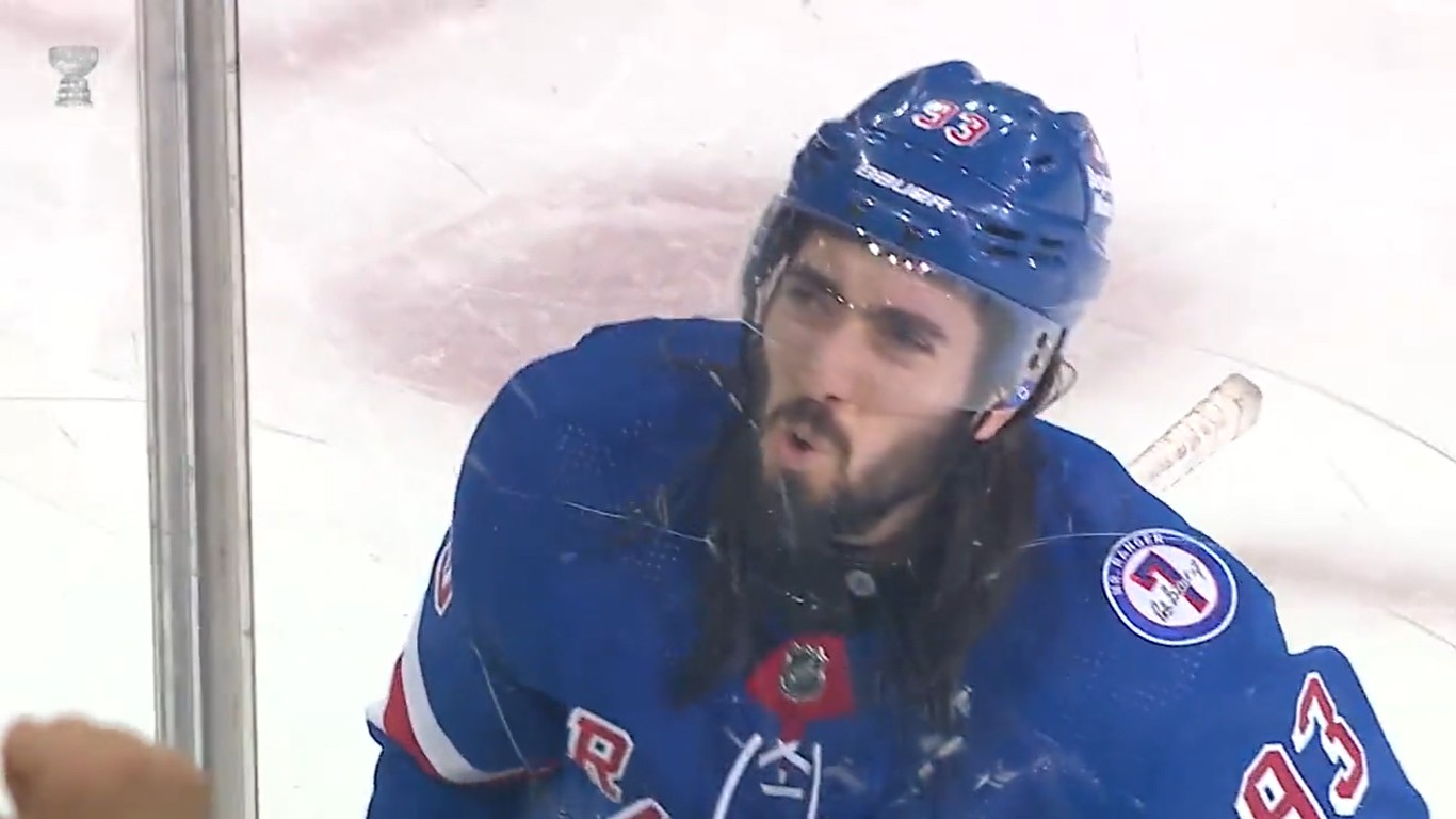 Les Rangers surprennent le Lightning dans le premier match de la série