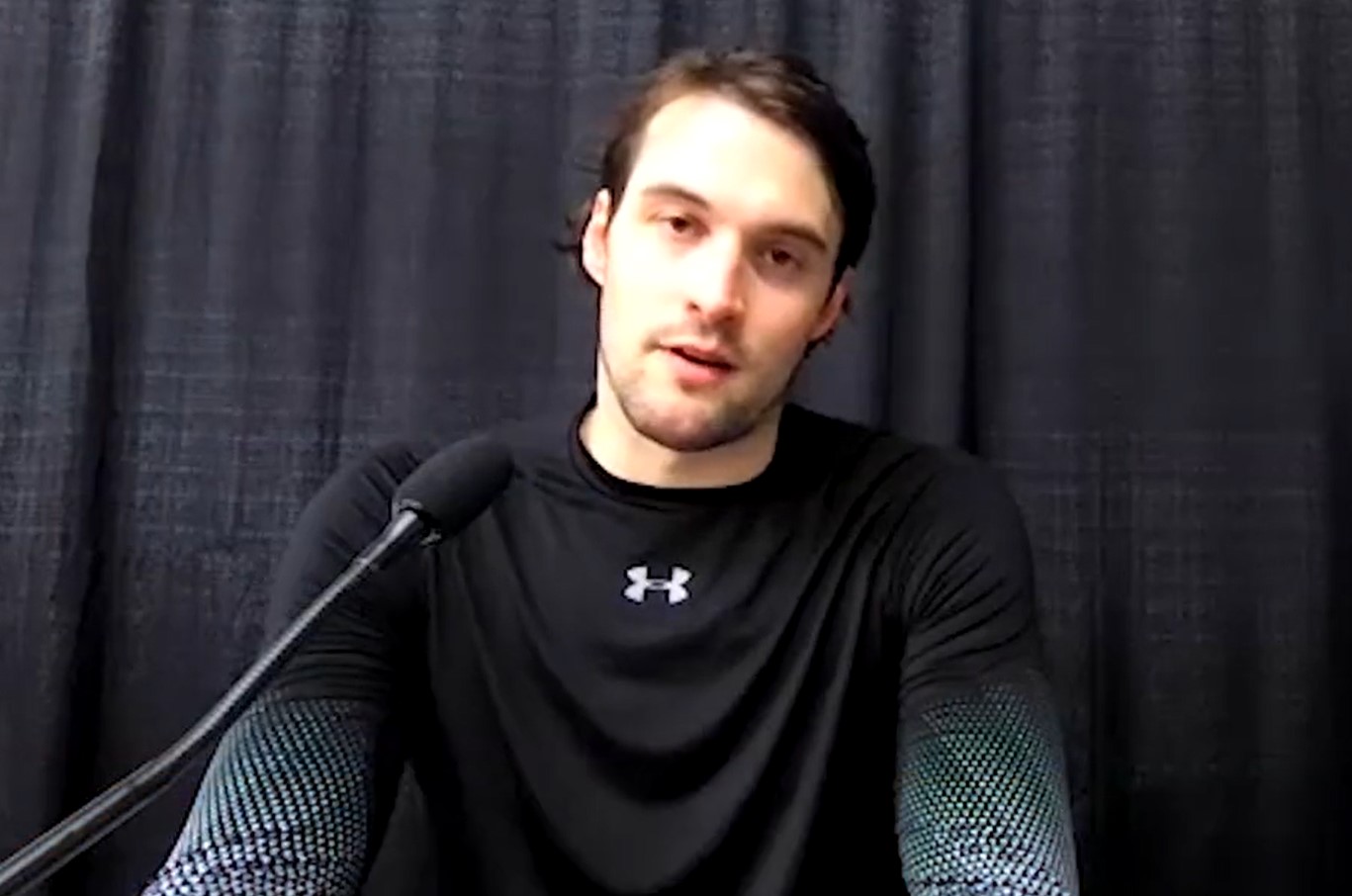 Elliotte Friedman lie le nom de John Gibson aux Sens