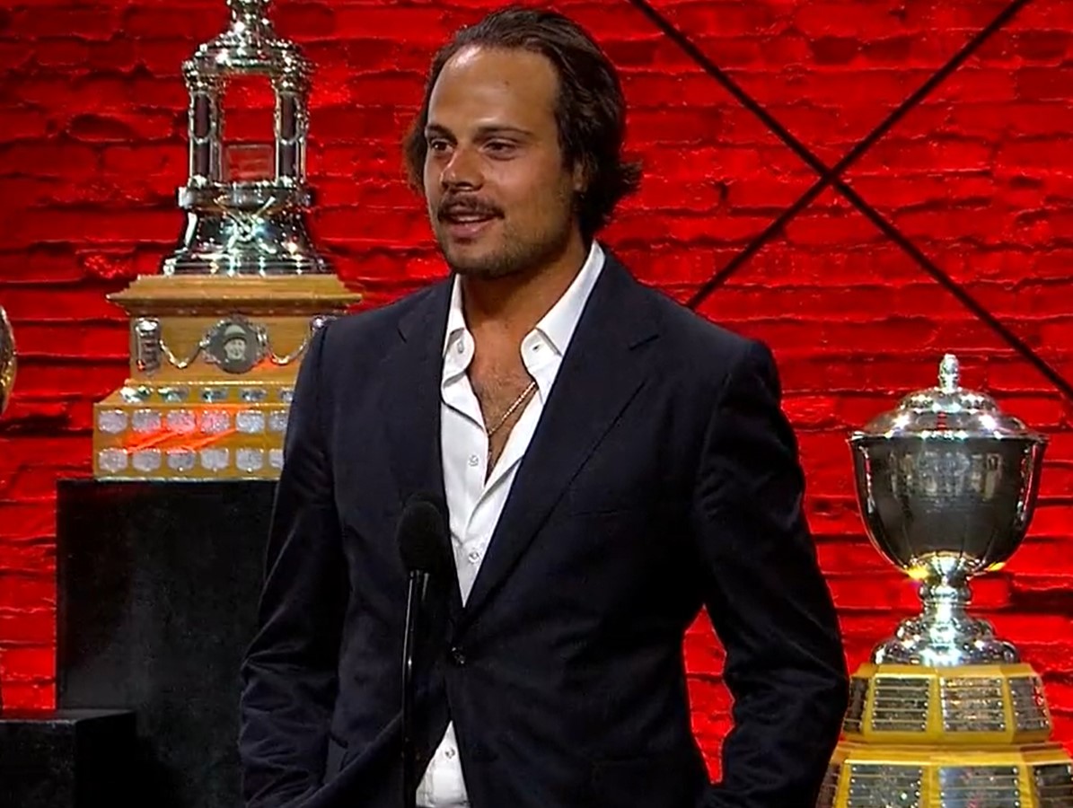 Cérémonie des trophées : deux honneurs pour Matthews et des votes pour Caufield (Calder)