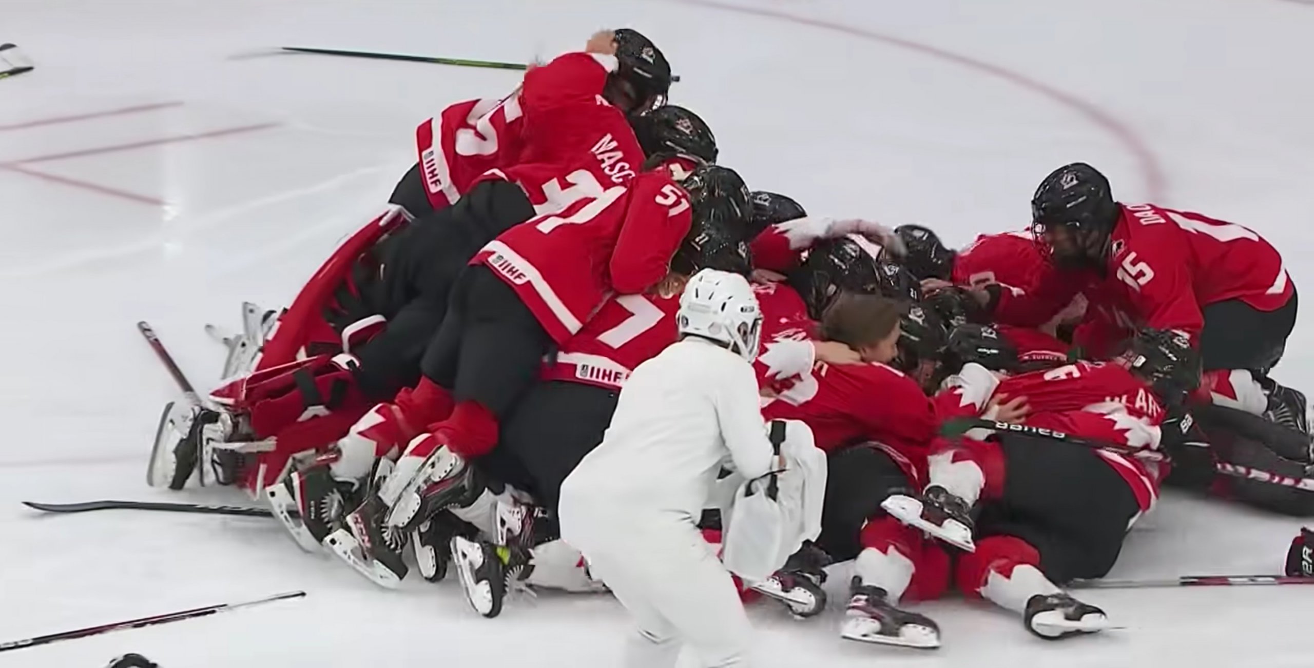 Championnat du monde de hockey féminin: le Canada gagne l'or