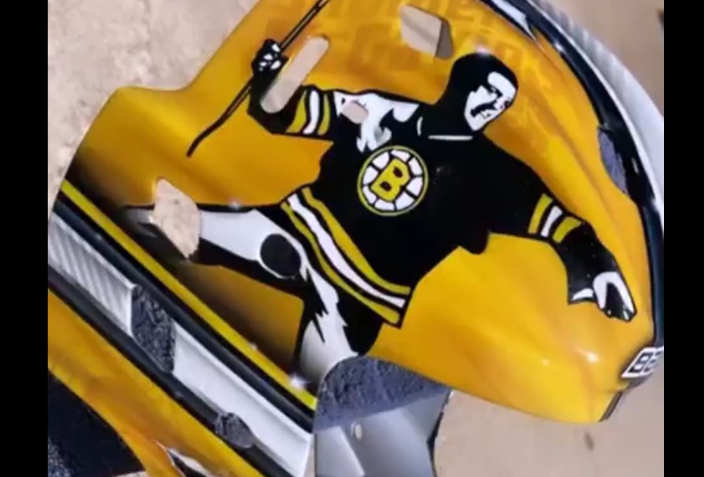 Keith Kinkaid aura son masque « Happy Gilmore » à Boston cette année