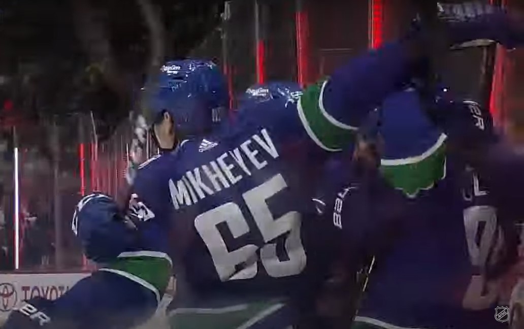 Top-5 : les Canucks remportent un deuxième match de suite