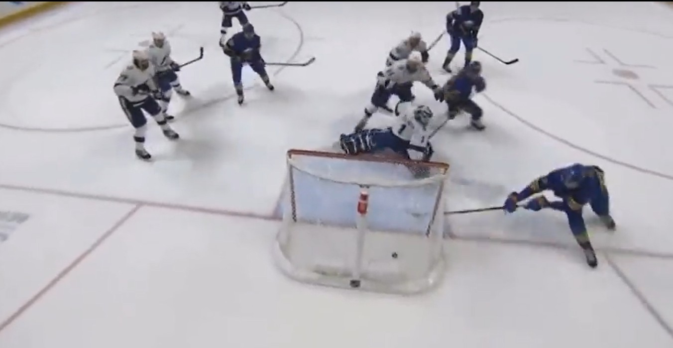 L'éclosion de Tage Thompson et de Jason Robertson mérite d'être soulignée