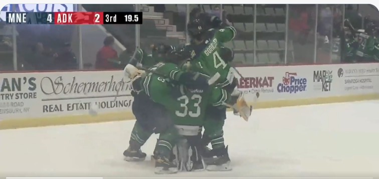 Un troisième but en carrière pour le gardien François Brassard