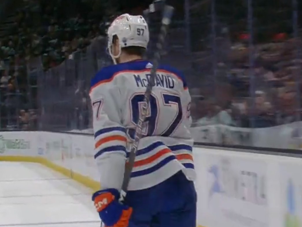 Top-3 : Cinq points pour Connor McDavid dans un match où il a « seulement » joué 16 minutes