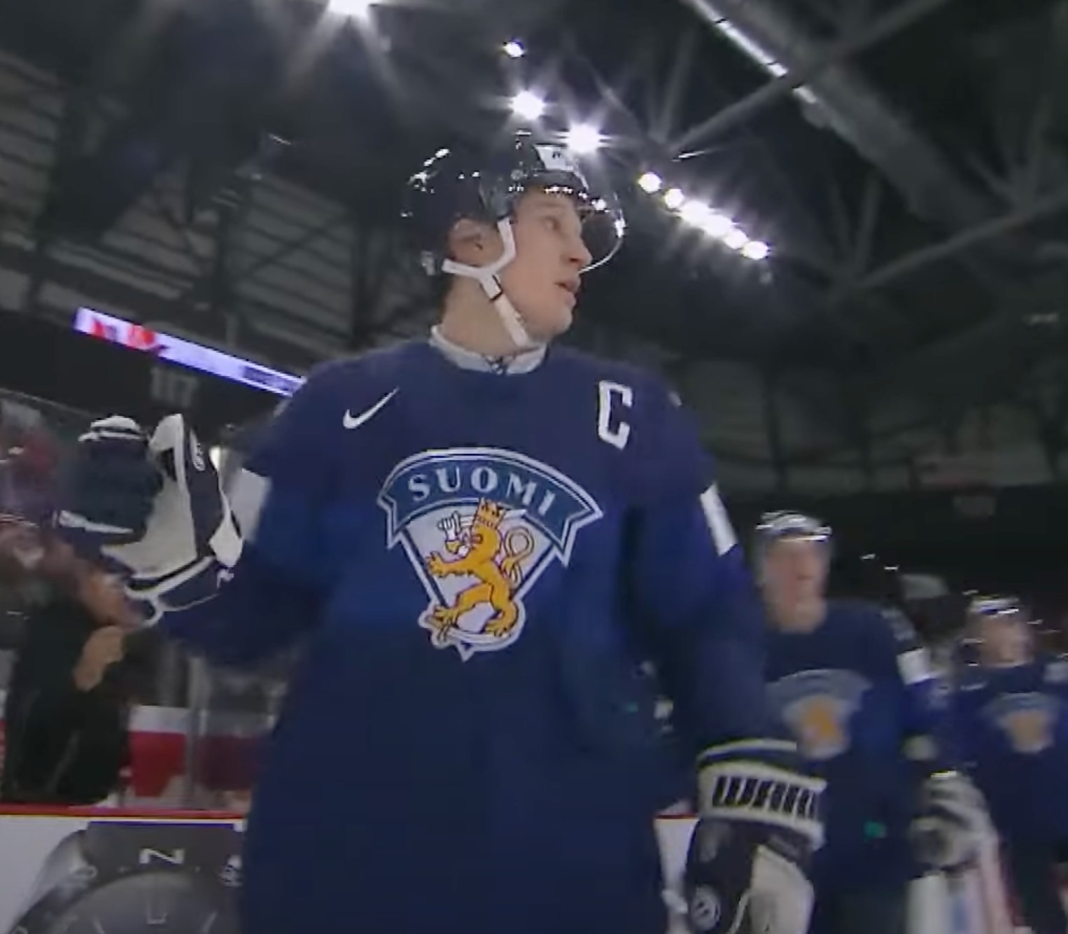 Oliver Kapanen est nommé le joueur du match pour la Finlande