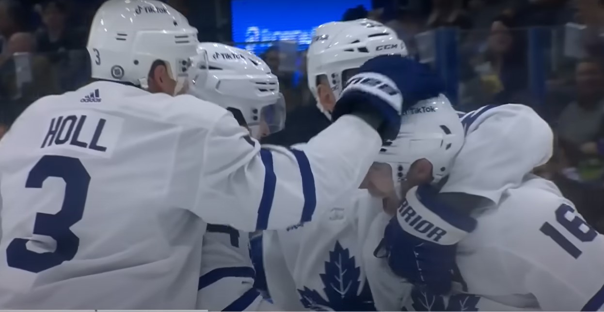Top-5 : Mitch Marner s'inscrit dans l'histoire des Maple Leafs