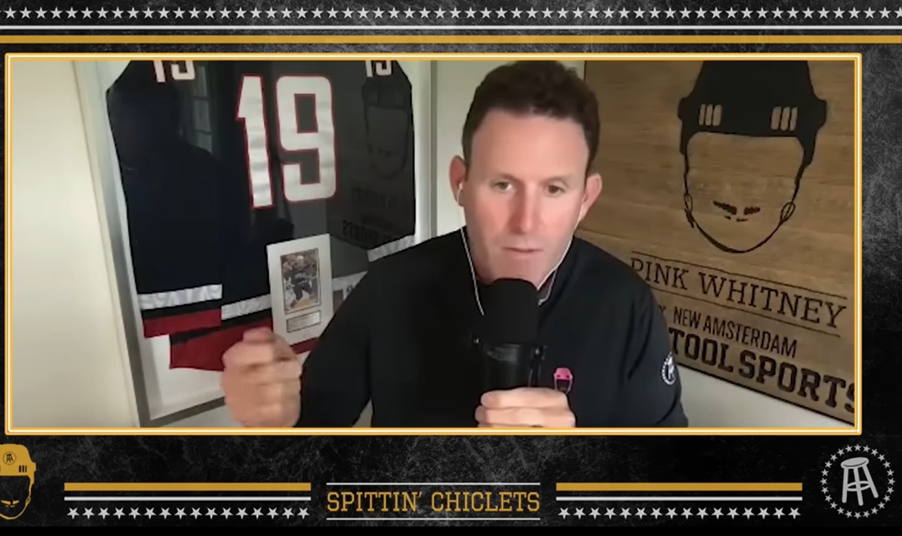 Ryan Whitney croit que Gary Bettman voudra voir Connor Bedard en Arizona