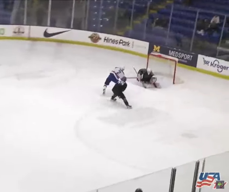 Kent Hughes était l'entraîneur de Will Smith dans le hockey mineur