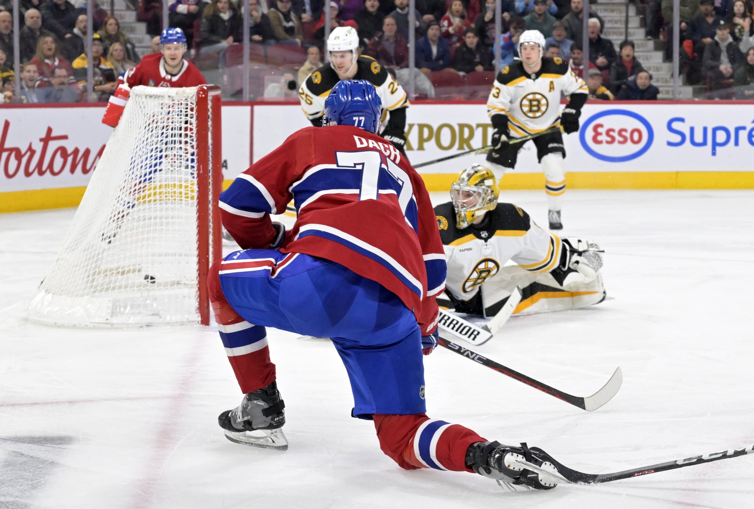 La priorité du CH cet été sera de trouver un complément pour Kirby Dach