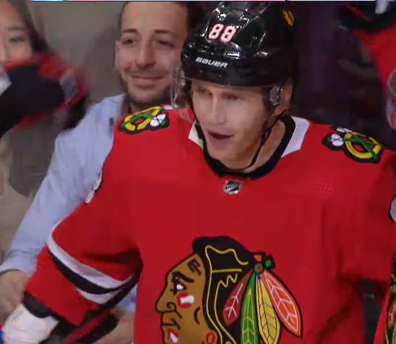 Développement de Kirby Dach : Patrick Kane critique ouvertement les