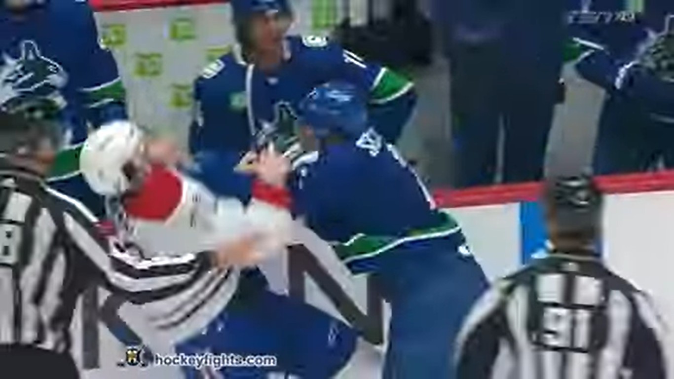 Pierre Engvall échangé aux Islanders, Luke Schenn débarque à Toronto