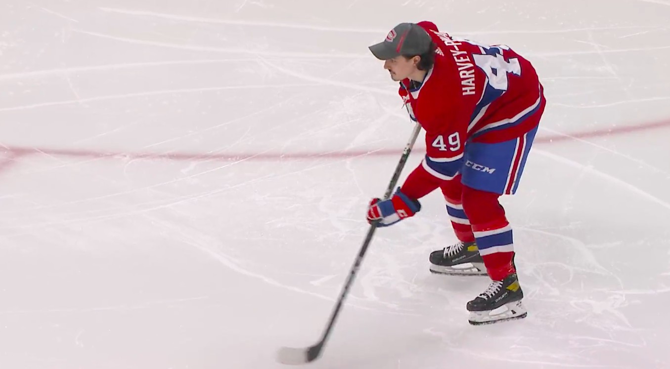 Rafaël Harvey-Pinard a fait soulever la foule au Centre Bell dimanche matin