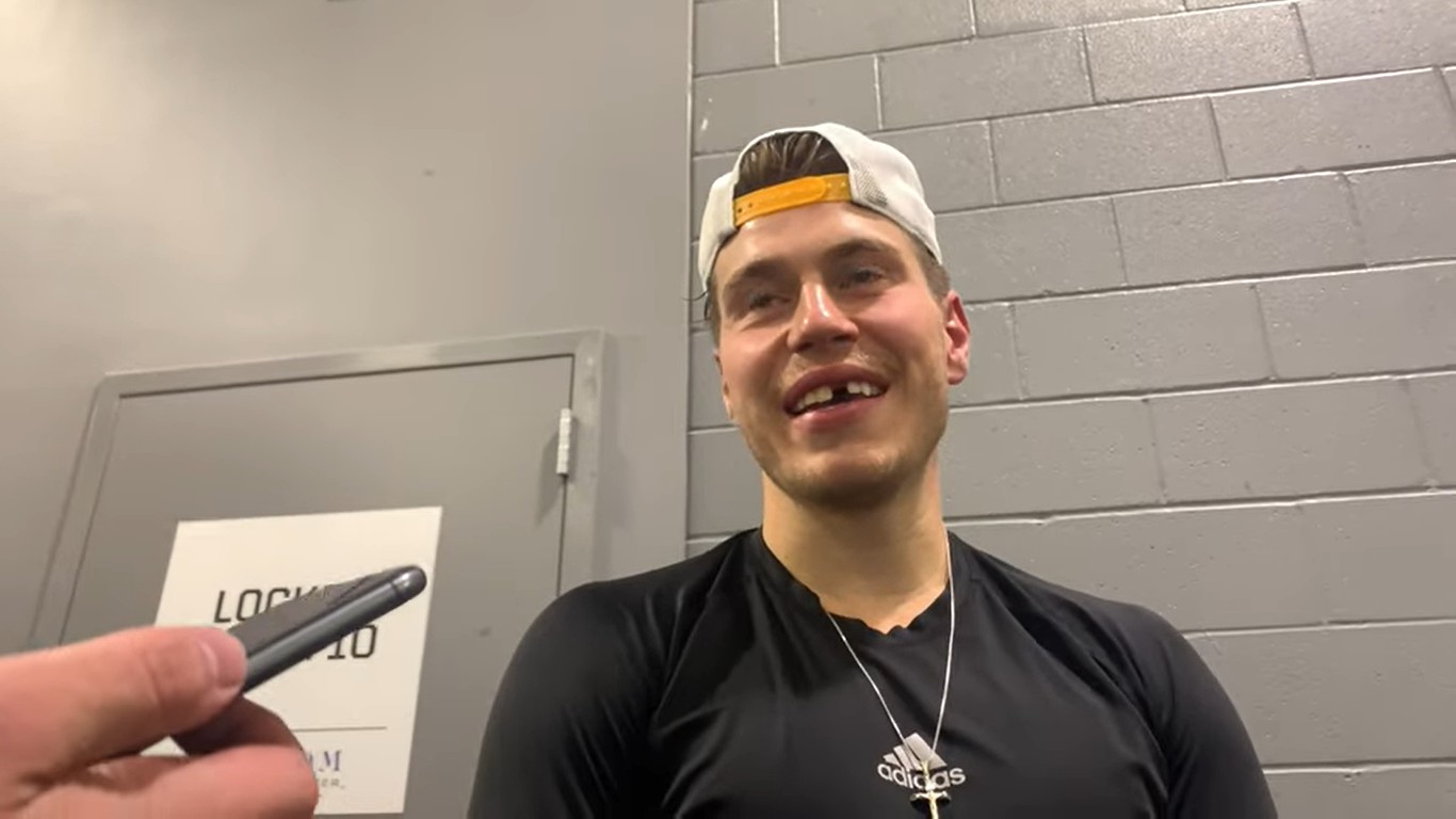 Retour au hockey : Samuel Poulin encourage les gens à parler de santé mentale