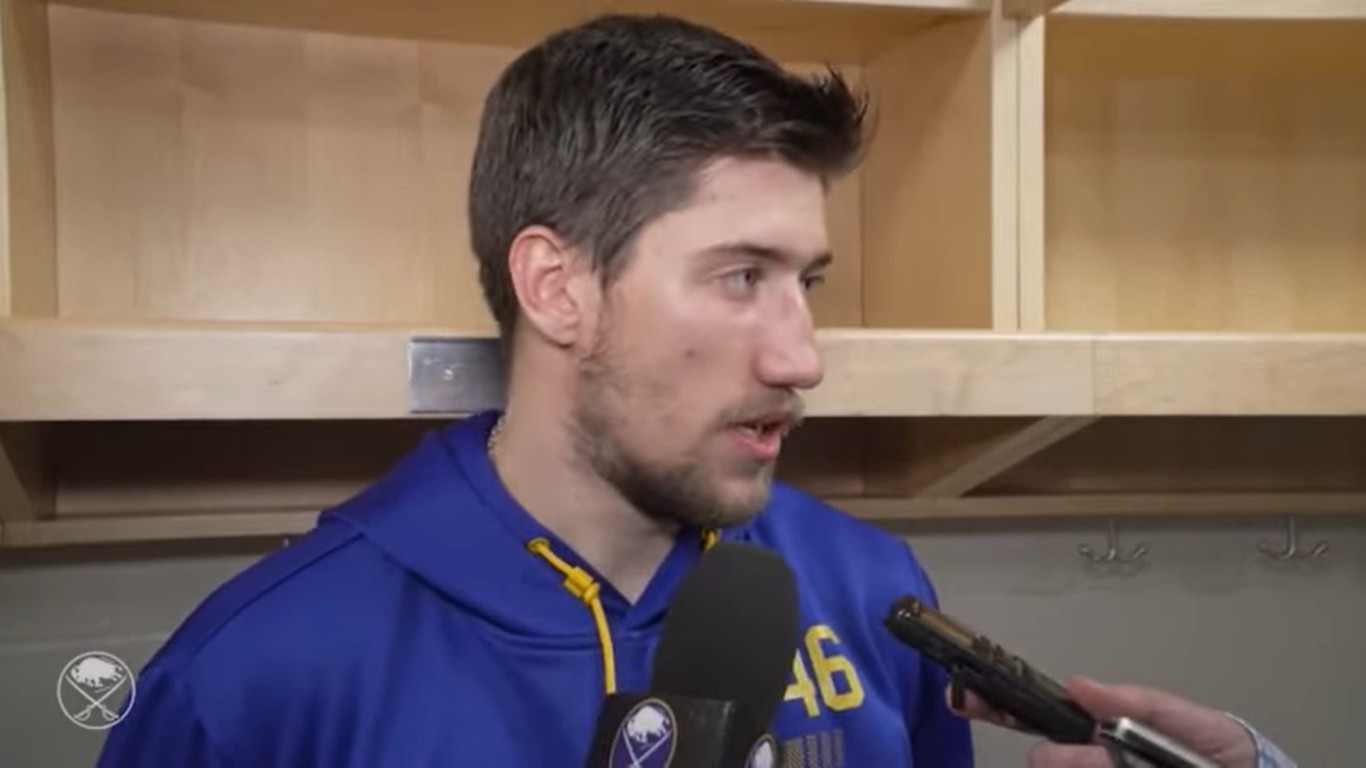 Chandail de la fierté : Un joueur des Sabres refuse de le porter face au CH