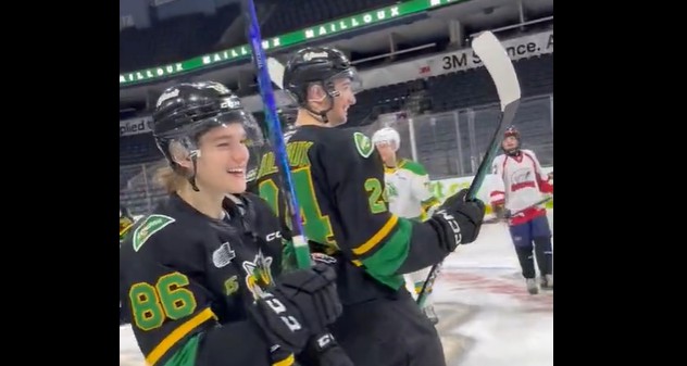 Logan Mailloux enregistre un tir frappé à 102 MPH