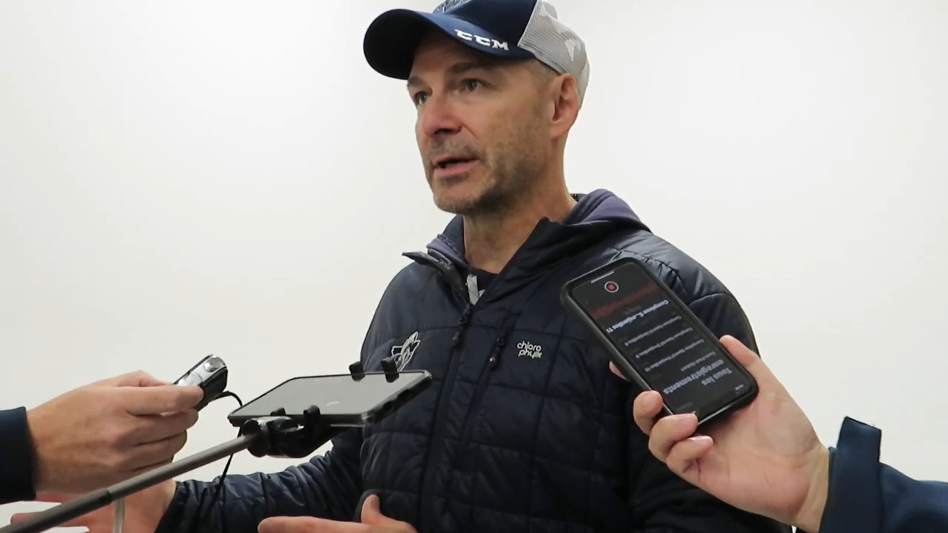 Bombe dans la LHJMQ : Serge Beausoleil (Océanic) est congédié