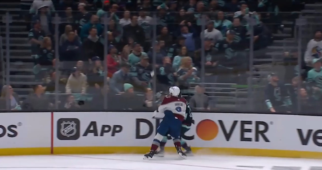 Cale Makar est suspendu un match