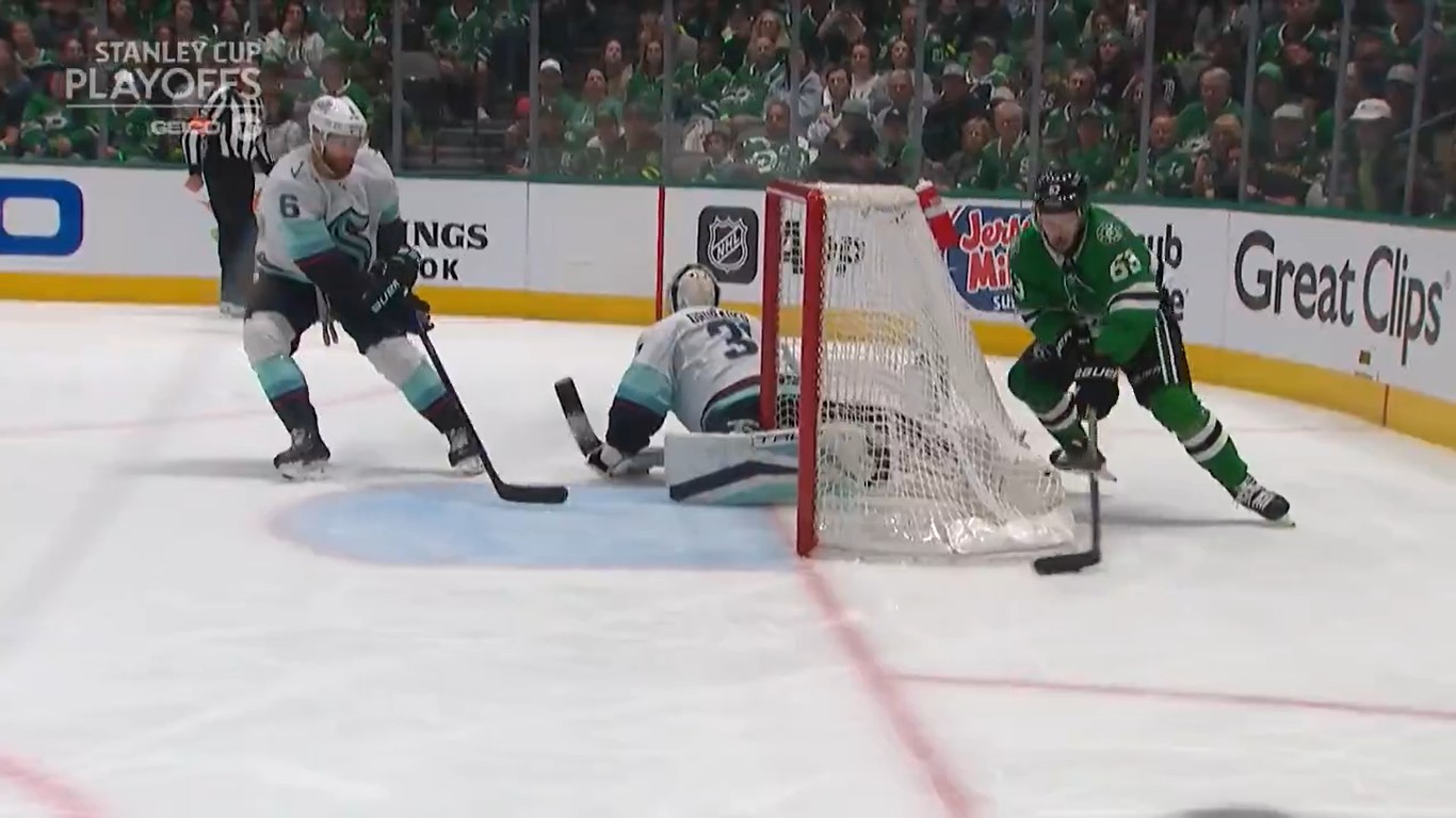 Evgenii Dadonov a marqué un autre but sublime hier soir