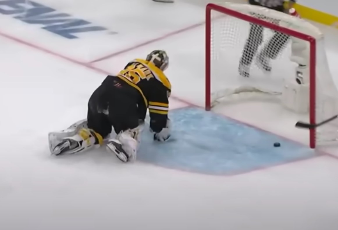 Linus Ullmark a joué les séries avec une blessure douloureuse