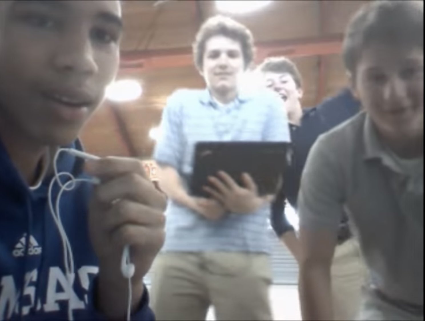 Une vidéo de Matthew Tkachuk et Jayson Tatum au secondaire en 2013 refait surface