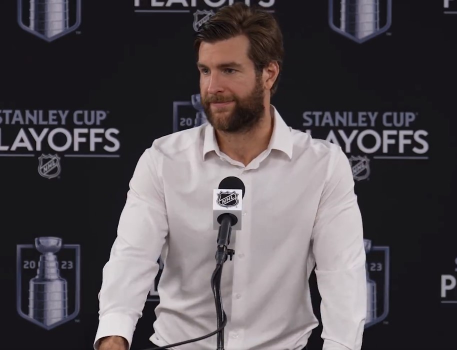 Alex Pietrangelo accuse les Oilers d'attaques préméditées sur ses coéquipiers et lui