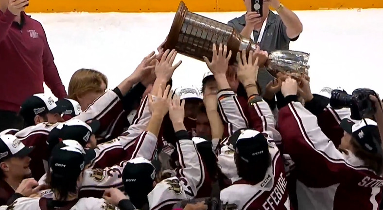 Owen Beck et les Petes sont champions de la OHL