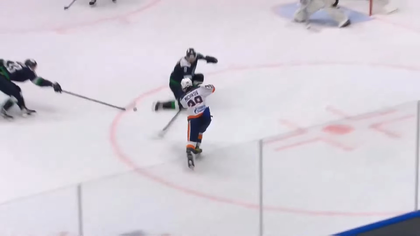 Elliotte Friedman : l'intérêt envers Matvei Michkov est plus fort que jamais