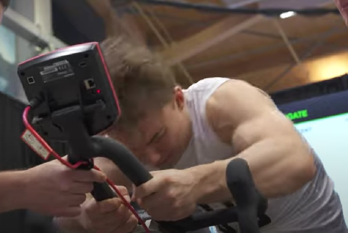 Exercices au combine : Connor Bedard dans le top-10 qu'à une seule reprise