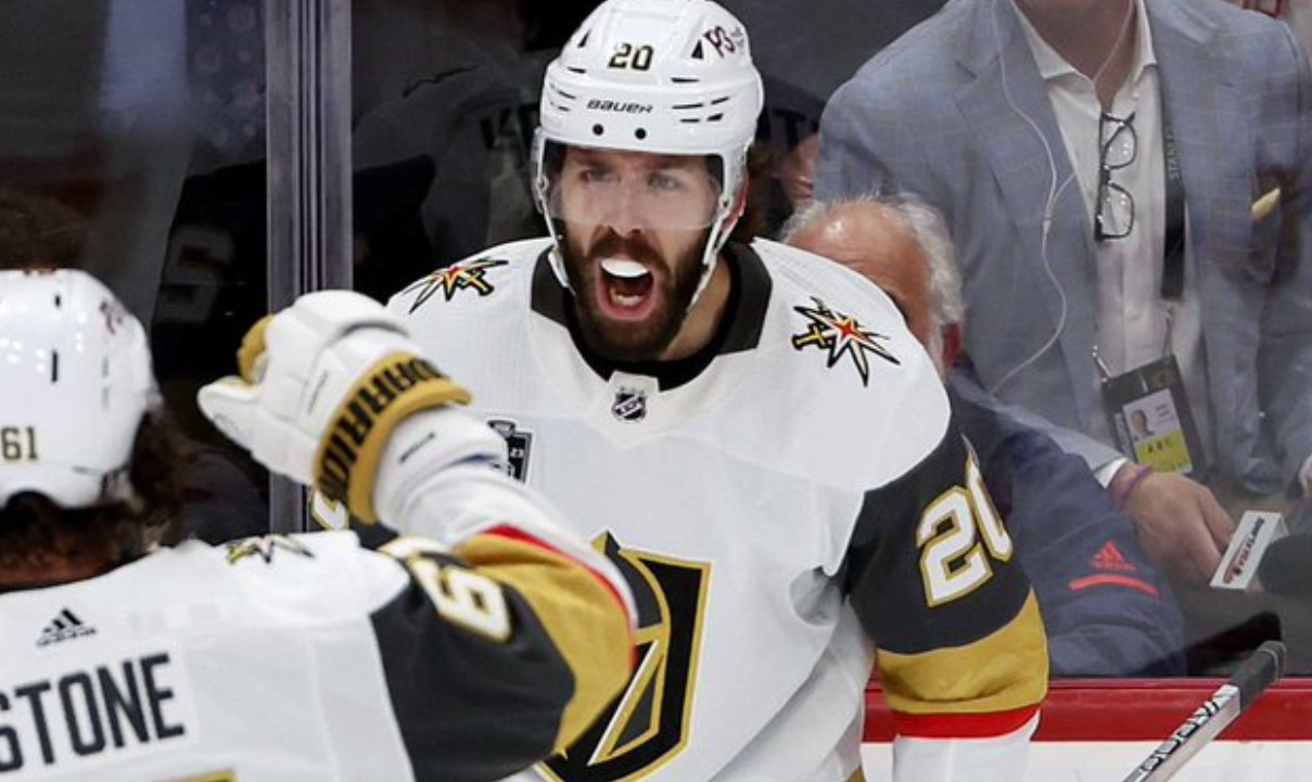 Les Golden Knights poussent les Panthers au bord du gouffre