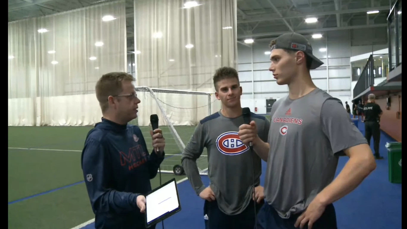 Juraj Slafkovsky et Filip Mesar vont habiter ensemble cet hiver