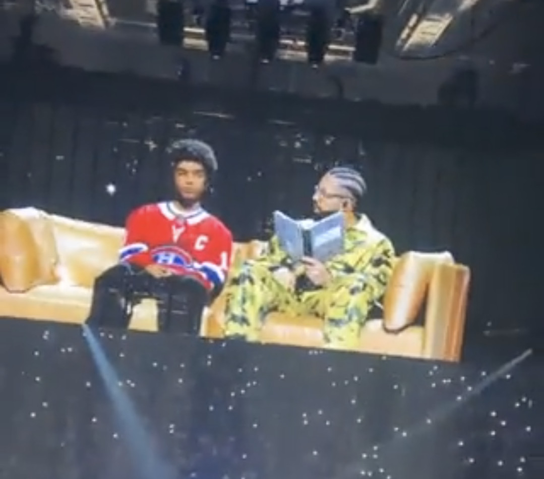 Drake rend hommage à Nick Suzuki lors de son concert à Montréal