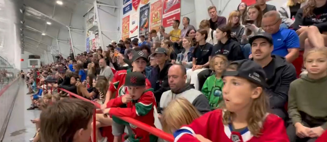 Sean Monahan est de retour à l'entraînement